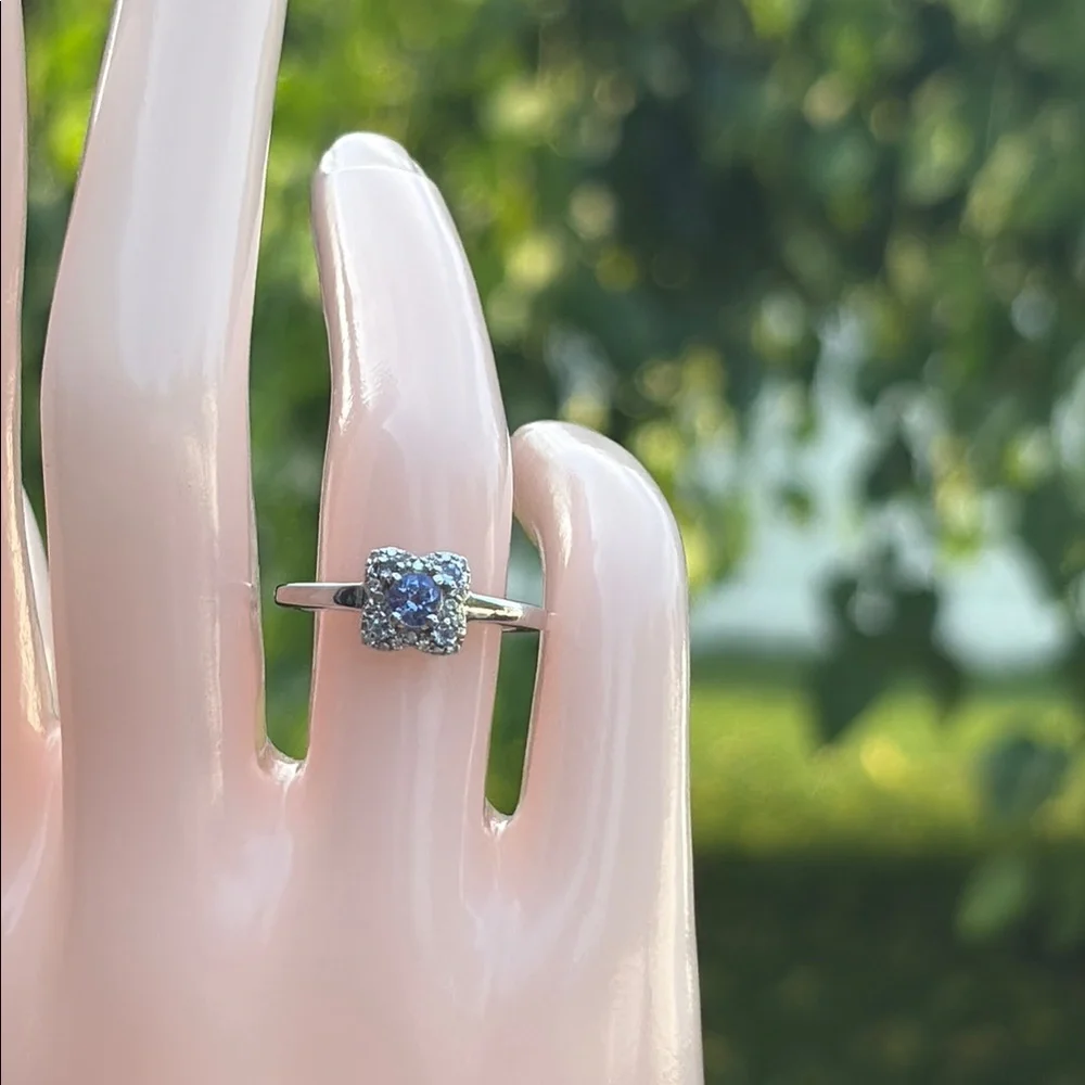 Natural Tanzanite and White Zircon Sterling Silver Ring Size 7 Clover Flower - Picture 6 of 13